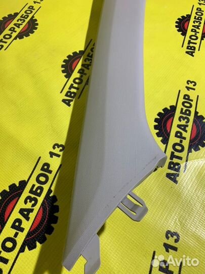 Накладка стойки передняя правая Kia Rio FB 1.6