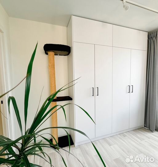 Распашной шкаф на заказ. Фабрика