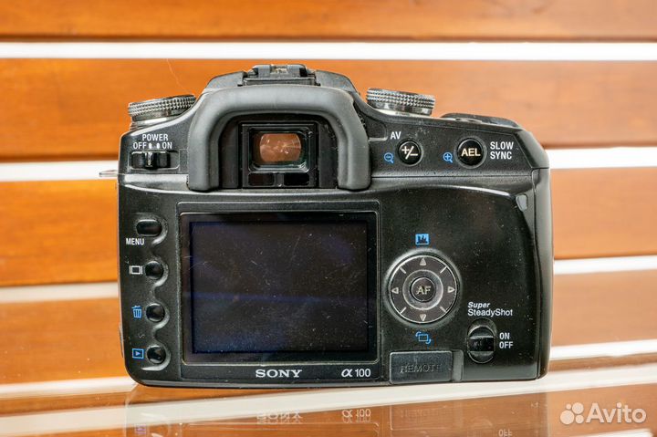 Фотоаппарат Sony A100 с объективом Sony DT 18-70