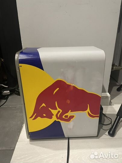 Минихолодильник red bull