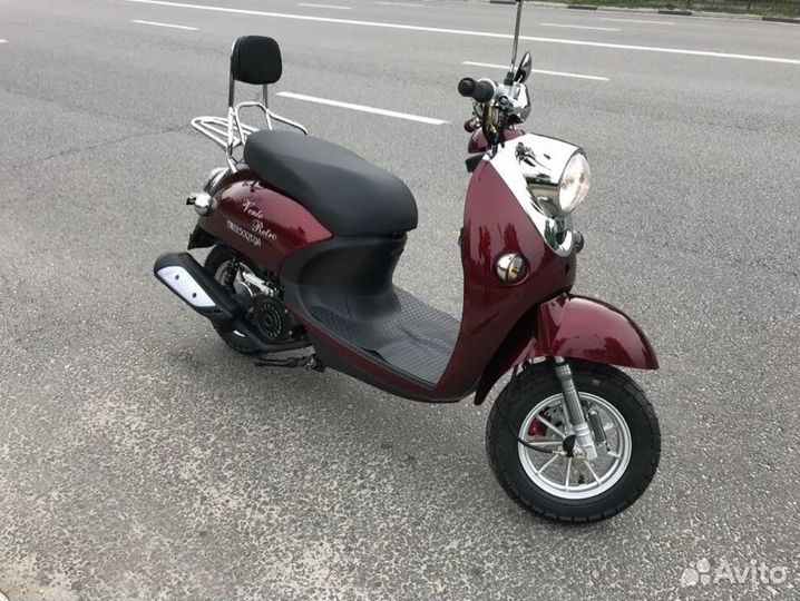 Скутер Ямаха 150 ретро