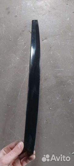 Молдинг багажника на Nissan Fuga