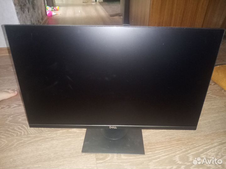 Мониторы Dell, Samsung и Asus