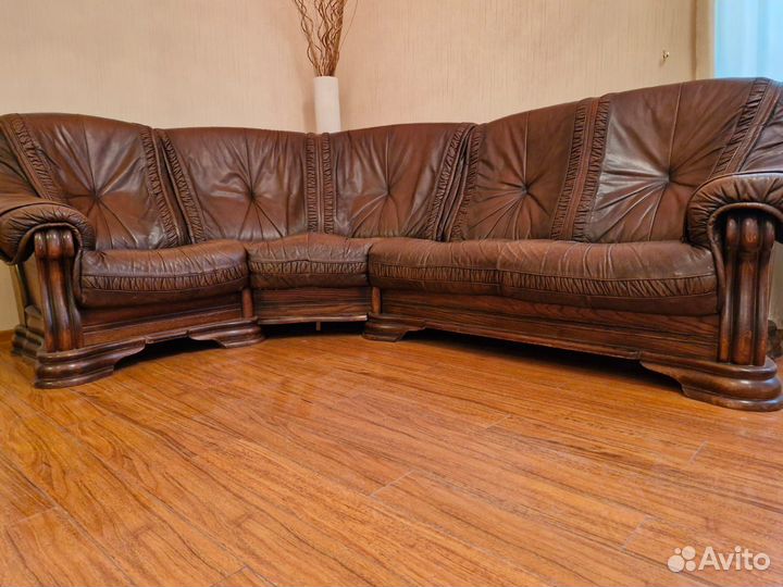 Кожаный диван Бельгия