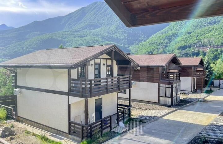 Коттедж 140 м² на участке 7 сот.