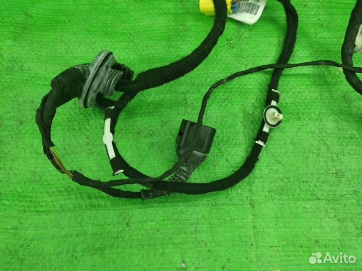 Проводка двери перед. Audi Q5