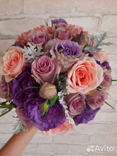 Букет невесты, свадебный букет из живых цветов