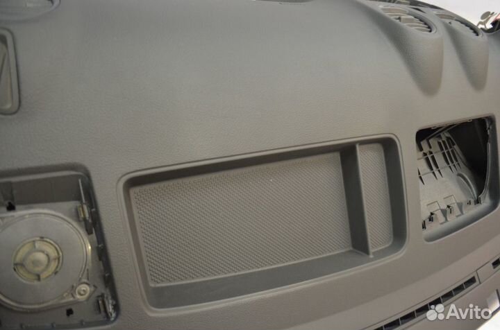 Торпедо панель приборов Volkswagen caddy