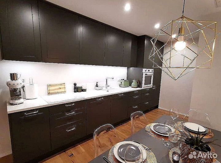 Кухня в потолок