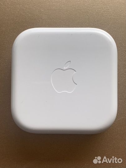 Apple EarPods (3.5mm Headphone Plug)