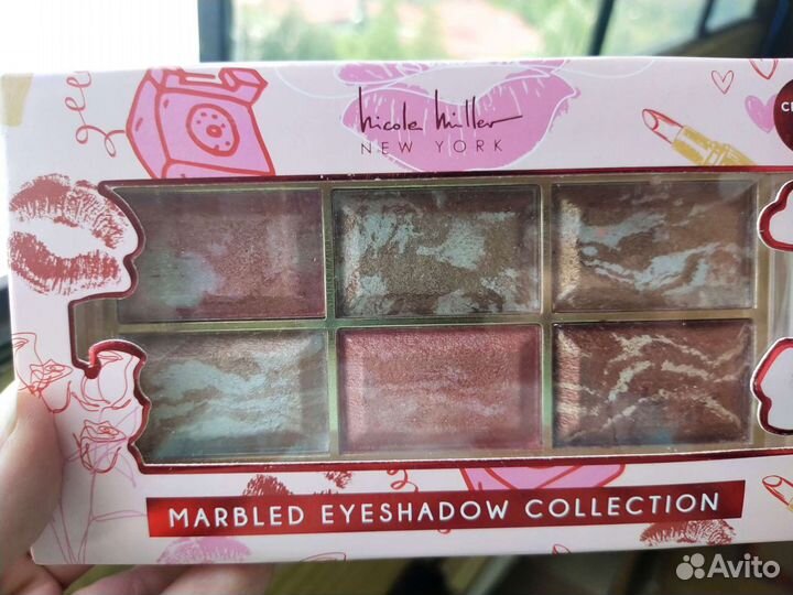 Мраморные тени для век