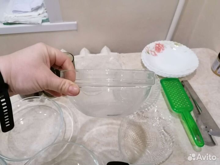 Кухонная посуда,салатники,менажница