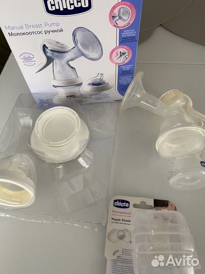 Молокоотсос ручной Chicco и накладки