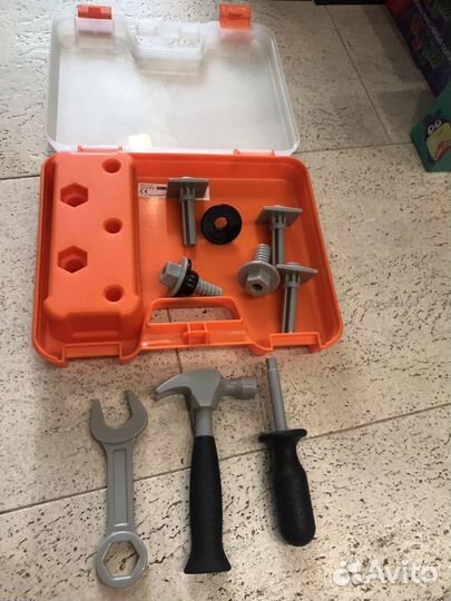 Набор инструментов в чемодане Икеа