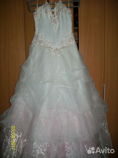 Выпускное платье в хорошем состоянии