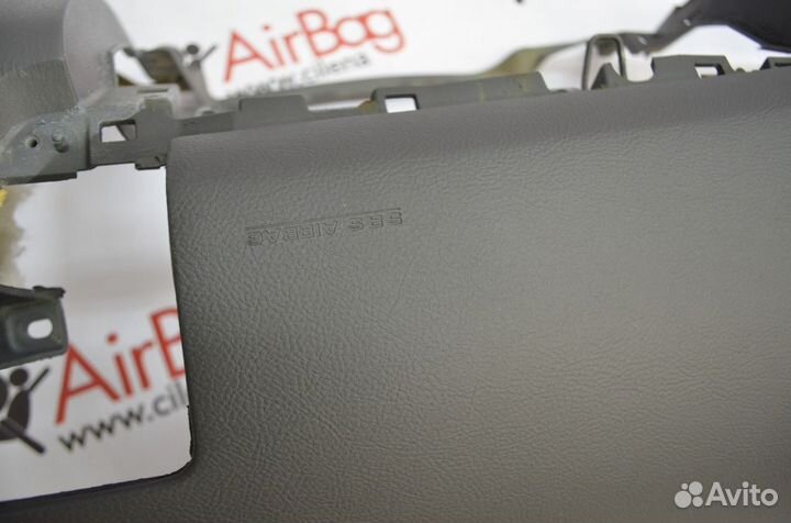 Торпедо панель приборов Toyota 120