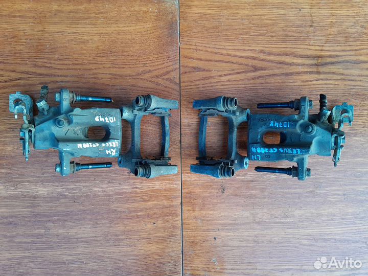 Суппорт задний Lexus CT200