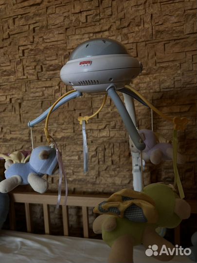 Мобиль на кроватку fisher price