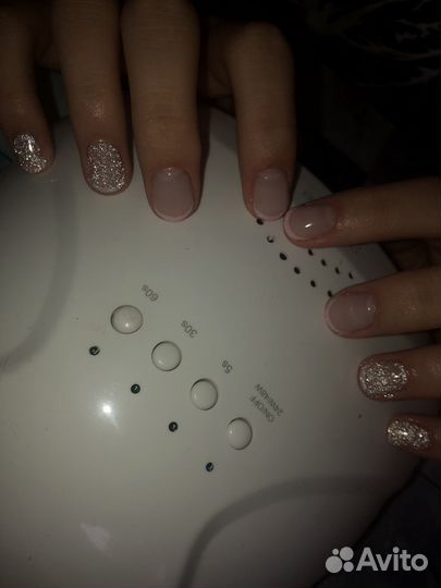 Модель на наращивание ногтей