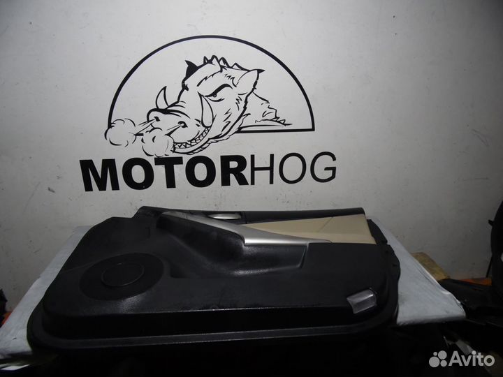 Обшивка передняя правая lexus IS 300