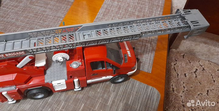 Пожарная машина bruder