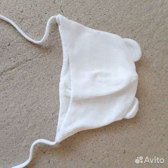 Шапочка двухслойная на 6-9 месяцев