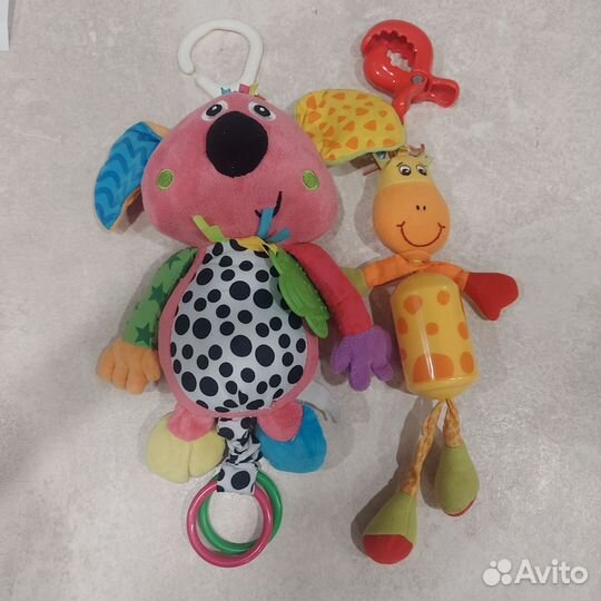 Игрушка на коляску