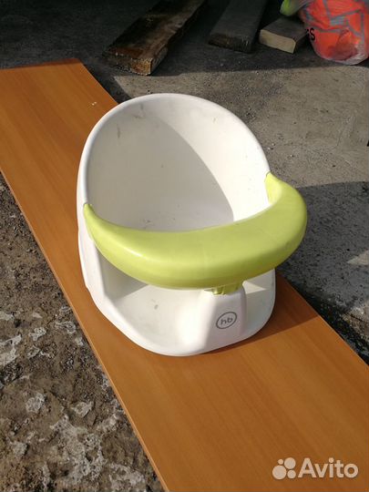 Продам сиденье для купания ребенка