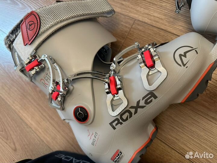 Горнолыжные ботинки