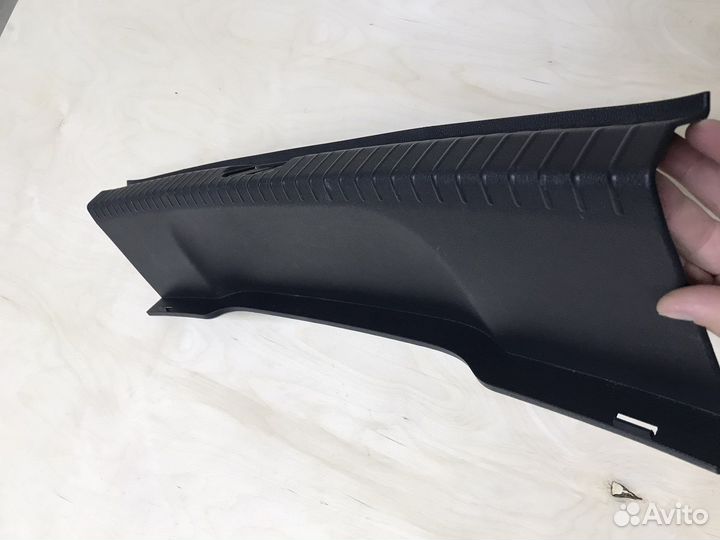 Обшивка задней панели багажника Passat B8