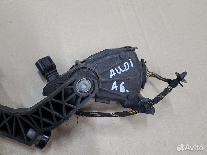 Педаль газа электронная Audi A6 C5 A4 B5 VW Passat