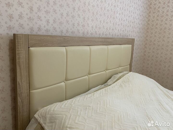 Кровать двухспальная