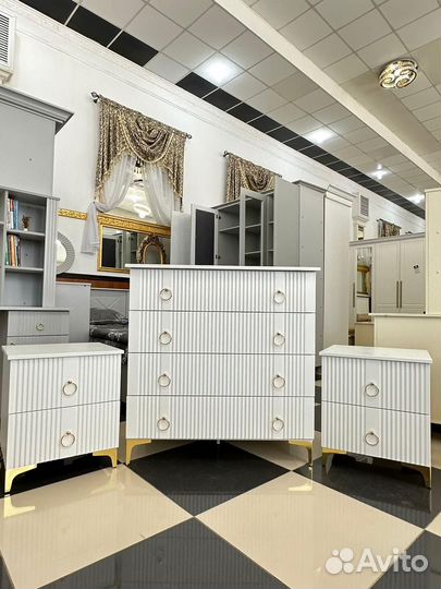 Комоды и тумба прикроватная