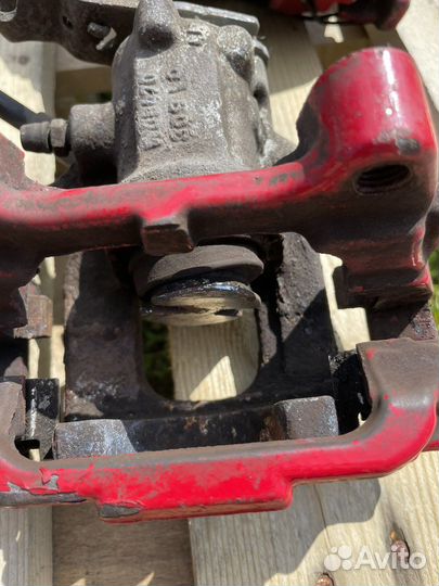 Суппорт тормозной Skoda Octavia A5 RS