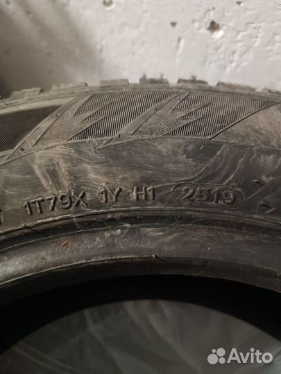 Hankook Winter I'Pike 205/60 R16 94H