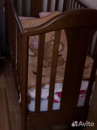 Детская кроватка