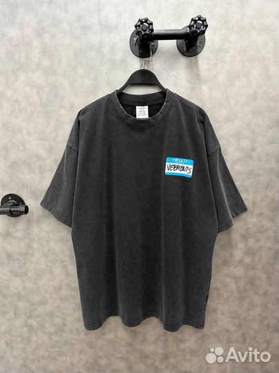 Футболка vetements