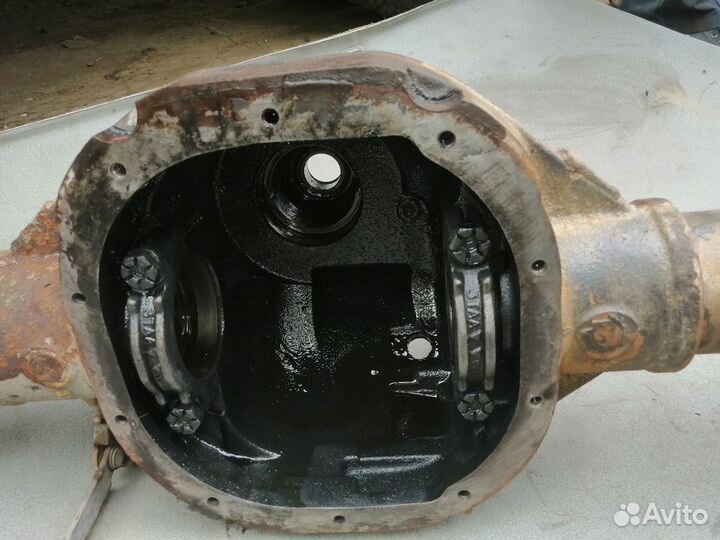 Кожух (чулок) заднего моста для Ford Explorer (U2)