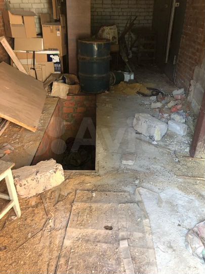 Гараж, > 30 м²