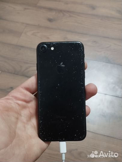 Телефон iPhone 7 128gb