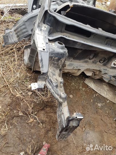 Четверть передняя R L solaris