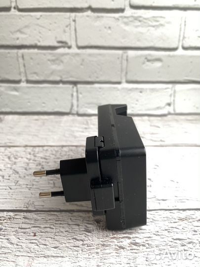 Зарядное устройство Nikon MH-32