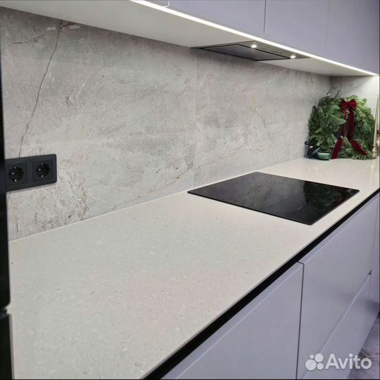 Кухня под потолок