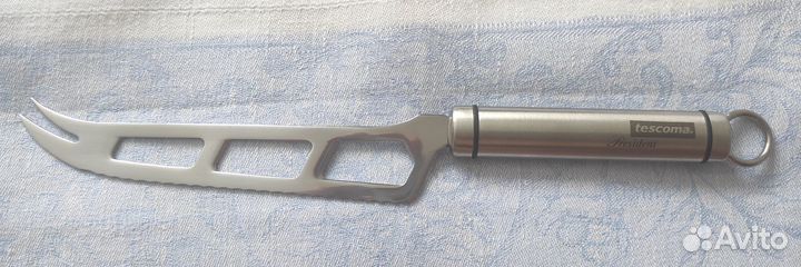 Нож для нарезки сыра