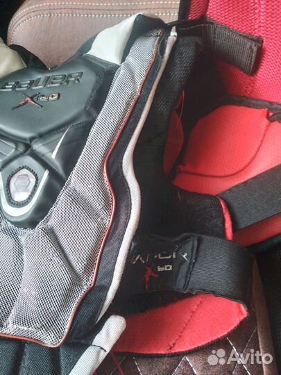 Нагрудник хоккейный дет. bauer jr м