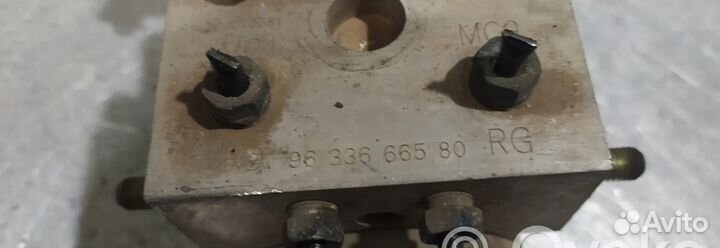 Блок абс 9633666580 Citroen Xsara Picasso