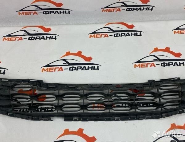 Решетка радиатора Citroen C3 Picasso хэтчбек EP6