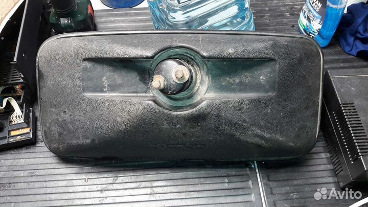 Зеркало заднего вида