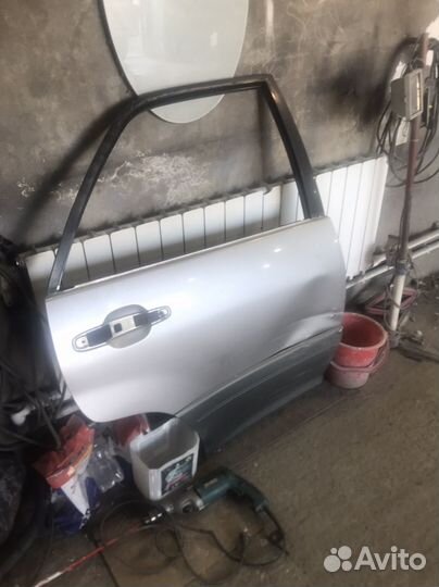 Дверь задняя правая Lexus RX300 Toyota Harrier