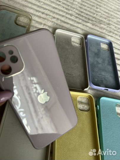 Чехлы на iPhone 11